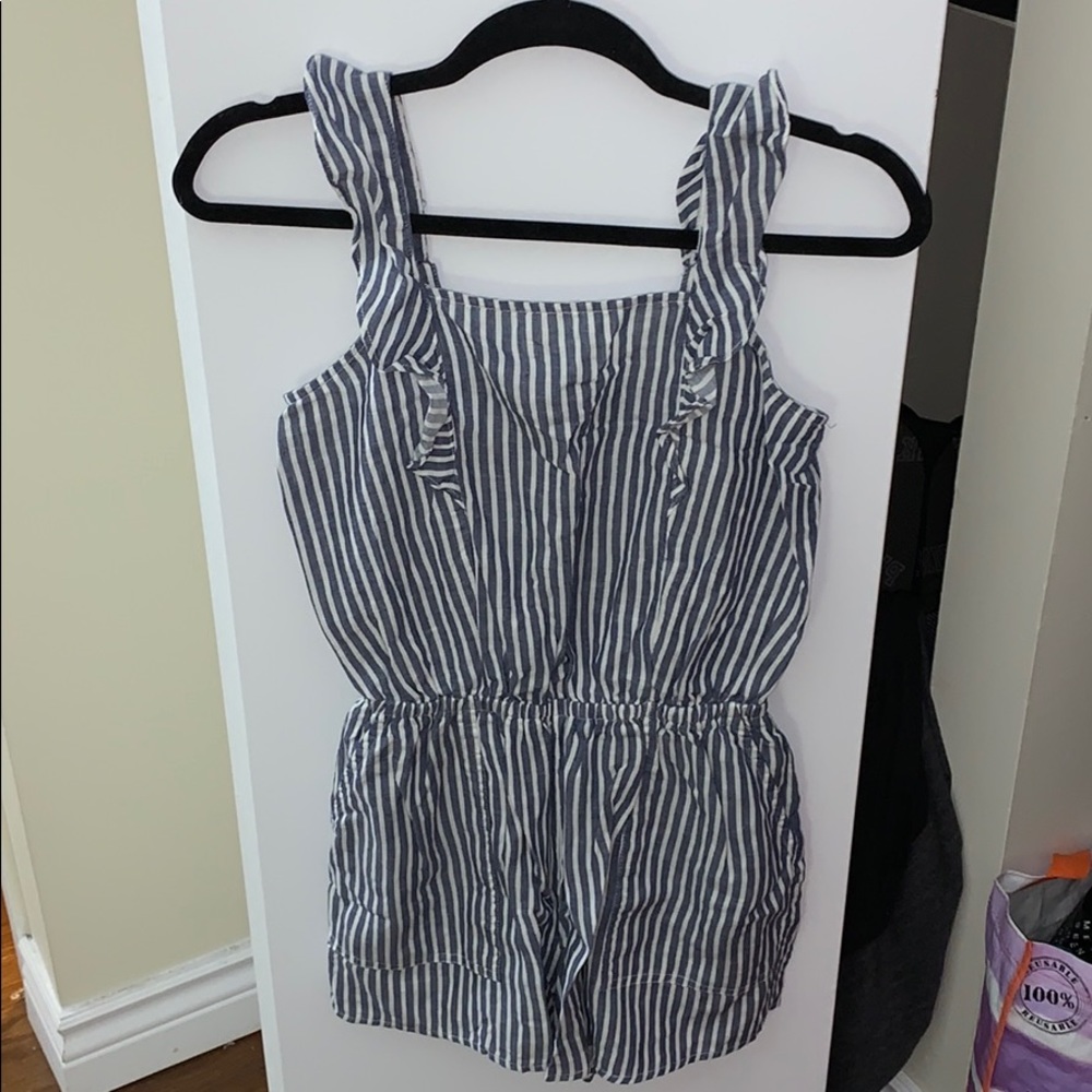 Romper with pockets